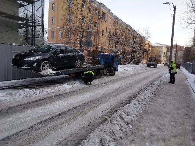Общественный транспорт Петербурга преодолел испытания, вызванные снегопадом