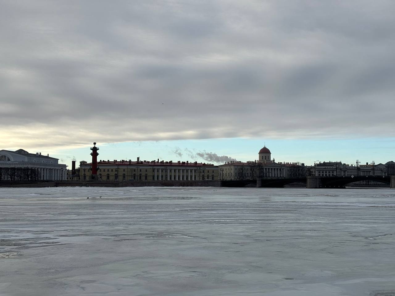 В Петербурге с 4 декабря нельзя выходить на лед